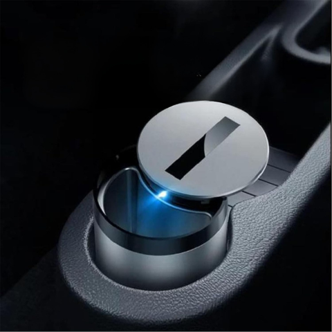 Kannettava Ashtray Autolle — Kompakti ja Kätevä