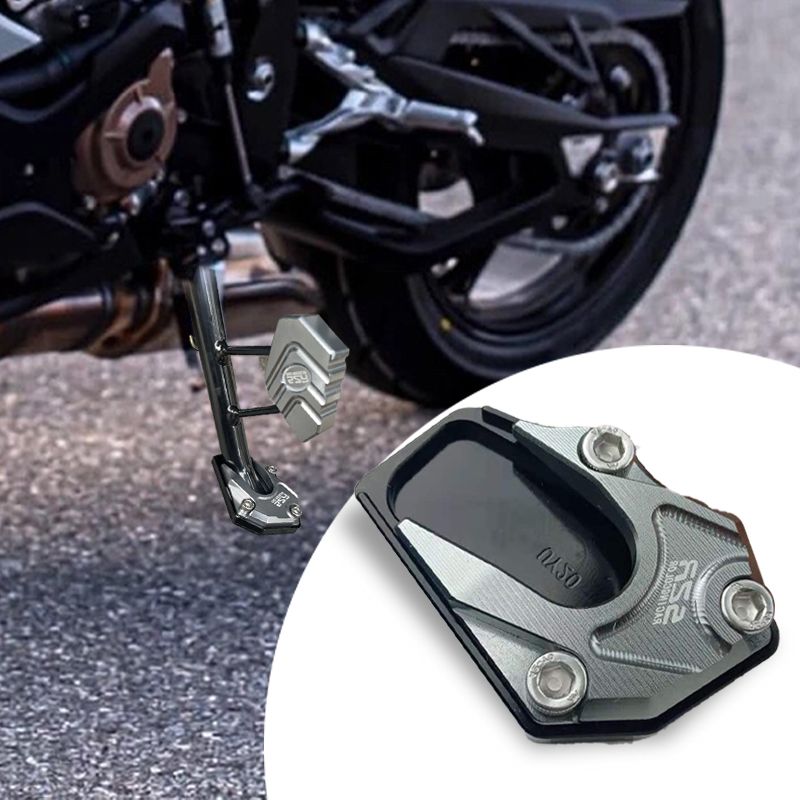 Supporto per parcheggio per moto e monopattini — Stabile e pratico 