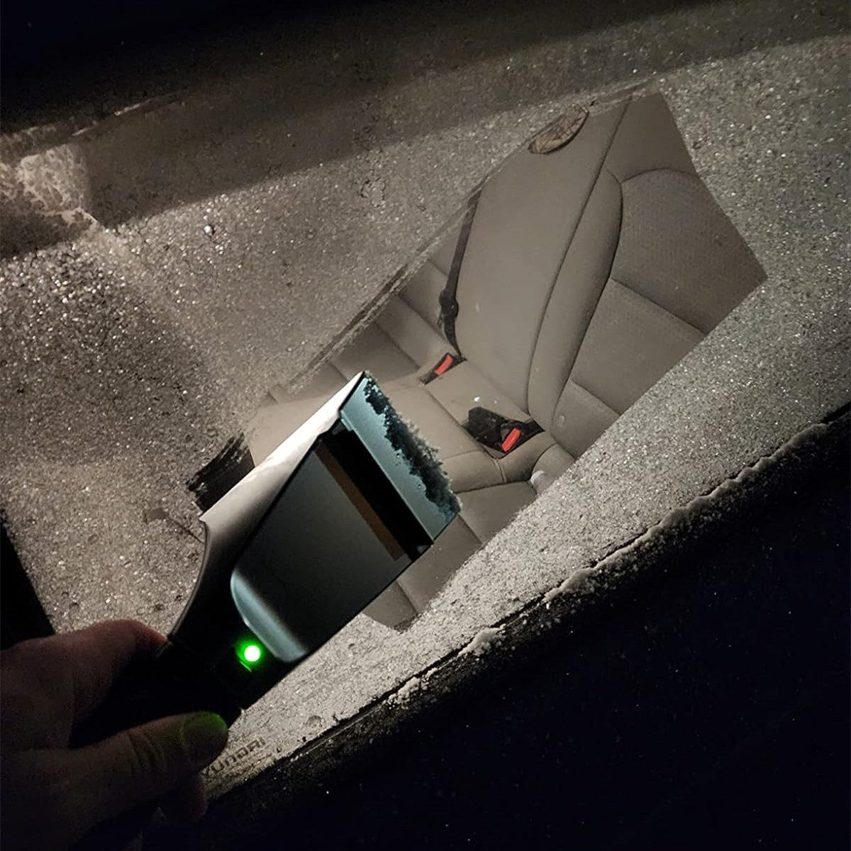 Skrobak do Szyb Samochodowych Elektryczny 12V — Czysta Szyba w Kilka Minut 
